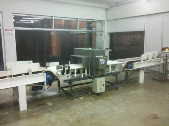 大包裹金屬檢測機